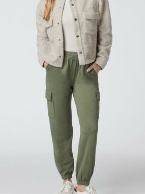 Vuori DreamKnit Boyfriend Cargo Jogger Dark Metal Heather Medium NEW with tags